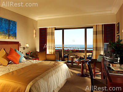 Four Seasons Hotel 23
